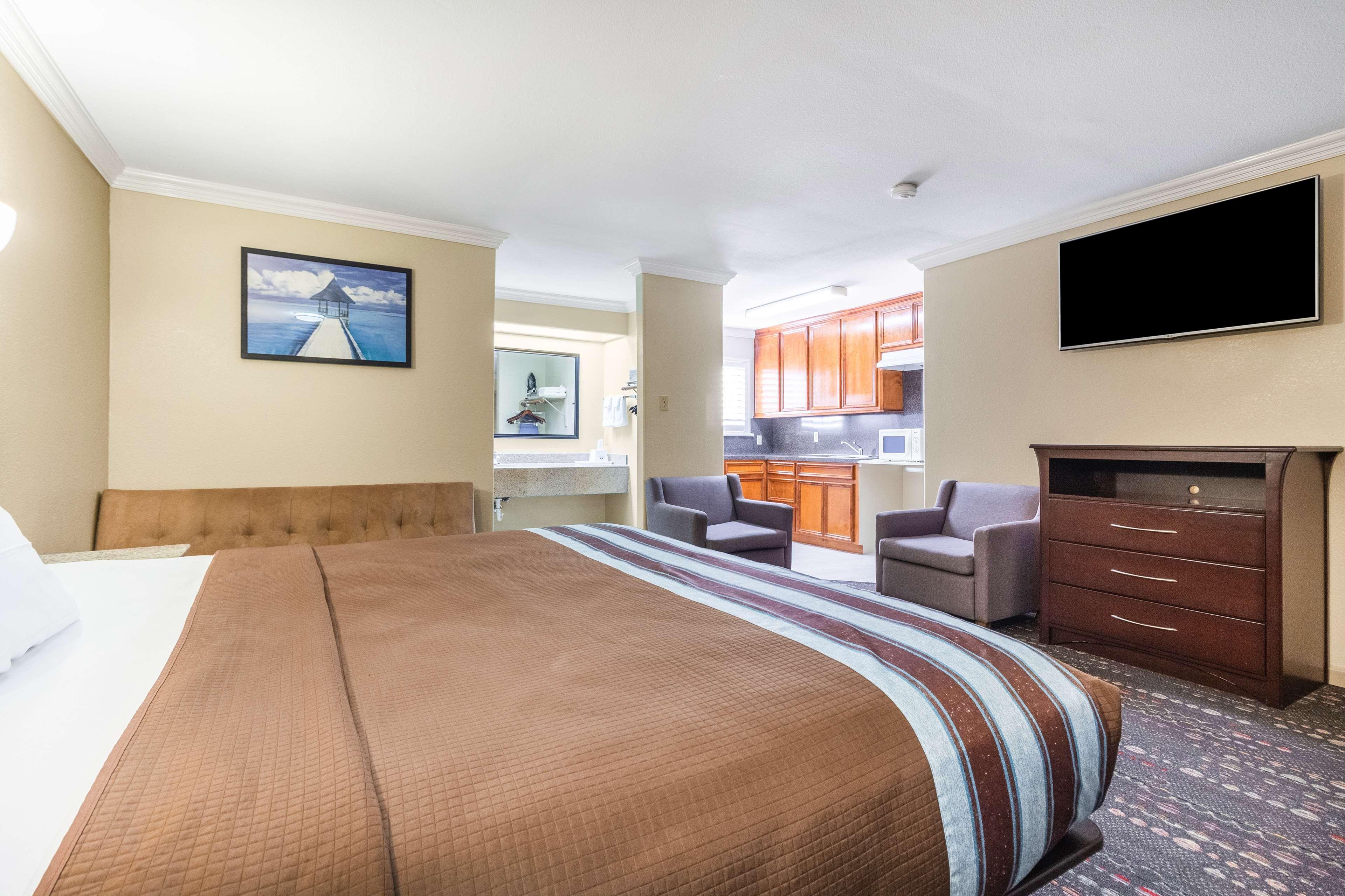 Hotel Dan Inn Uberaba & Convencoes By Nacional Inn Exterior photo