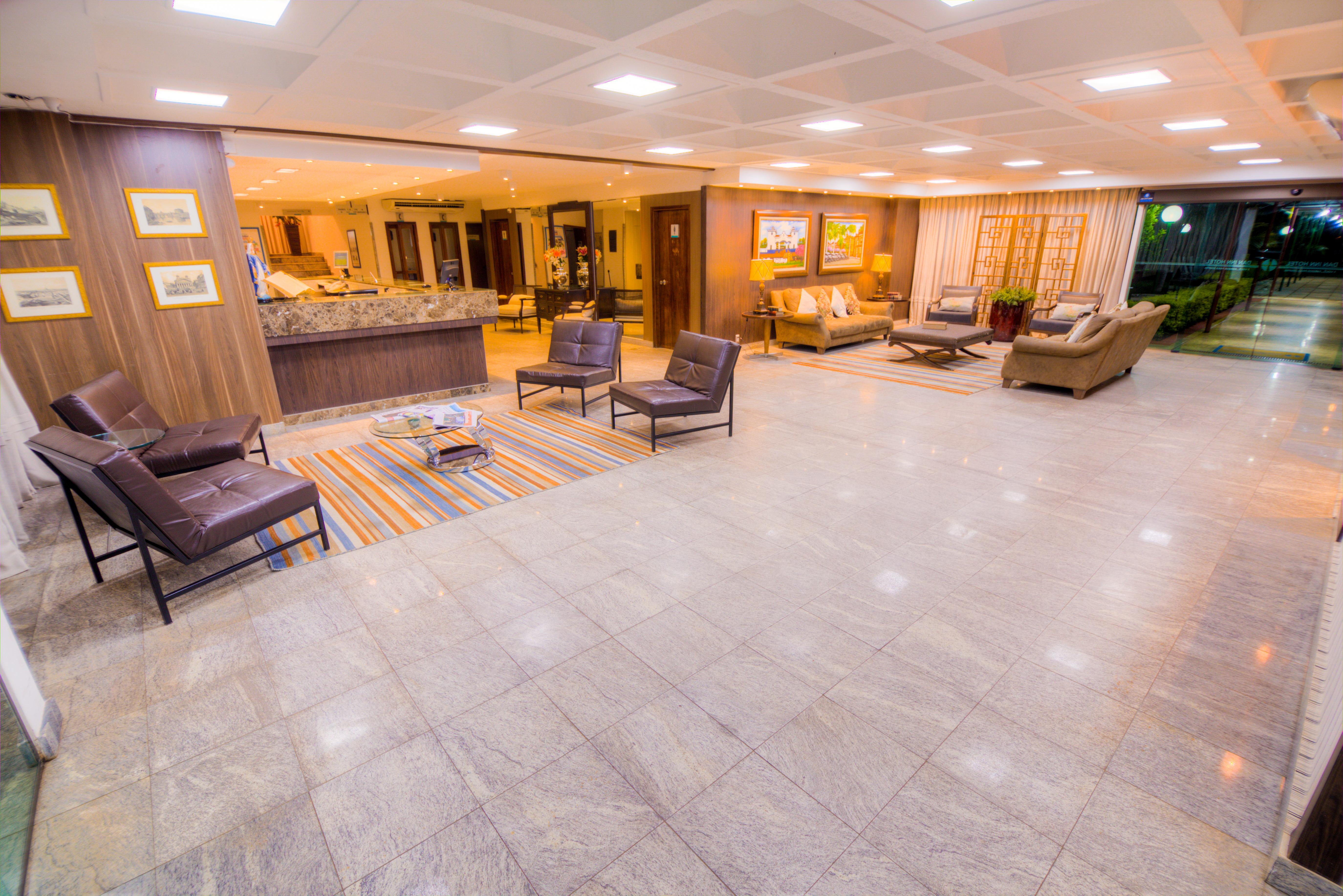 Hotel Dan Inn Uberaba & Convencoes By Nacional Inn Exterior photo
