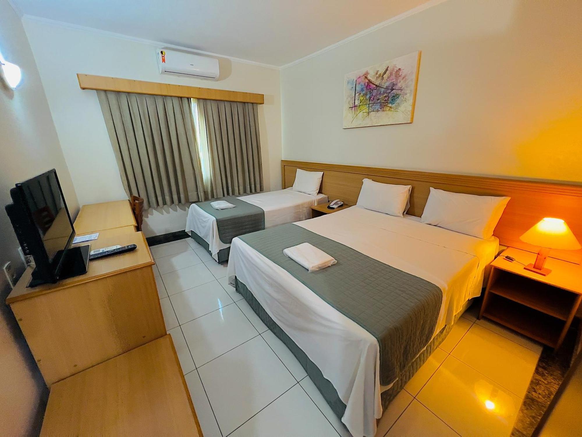 Hotel Dan Inn Uberaba & Convencoes By Nacional Inn Exterior photo