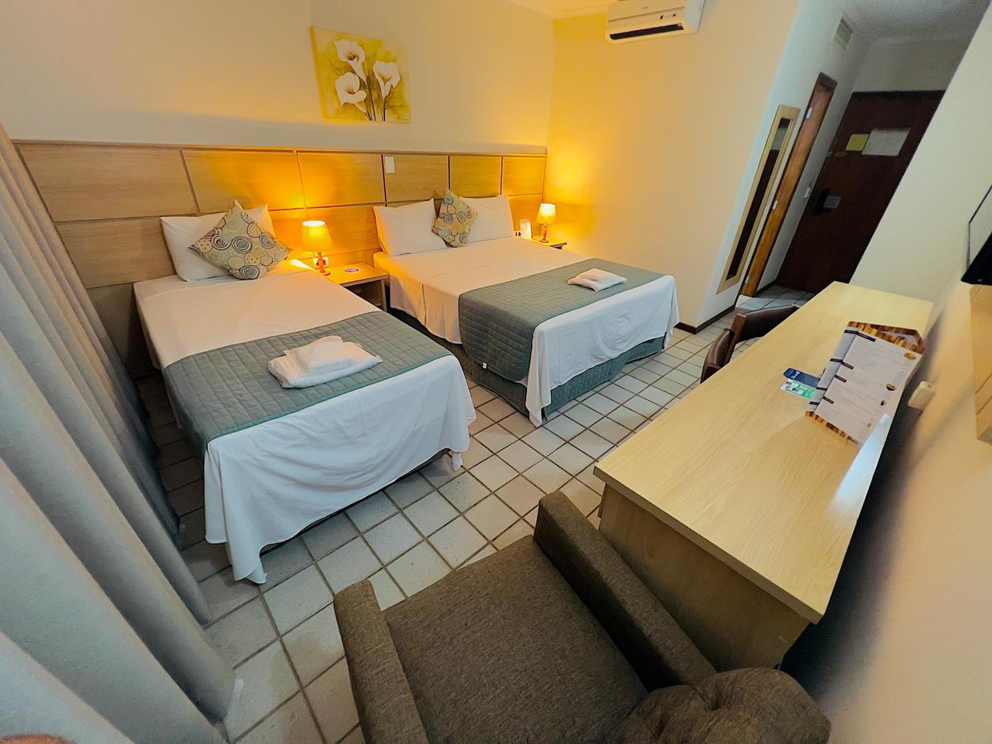 Hotel Dan Inn Uberaba & Convencoes By Nacional Inn Exterior photo